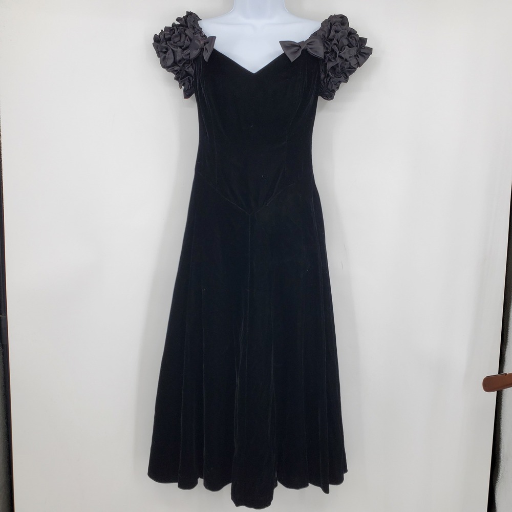 Moda Int'l Vintage Black Velvet Ruffle Bow Off Shoulder Dress 4 Whimsigoth Vampy